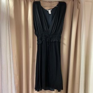 Women’s dress size 6